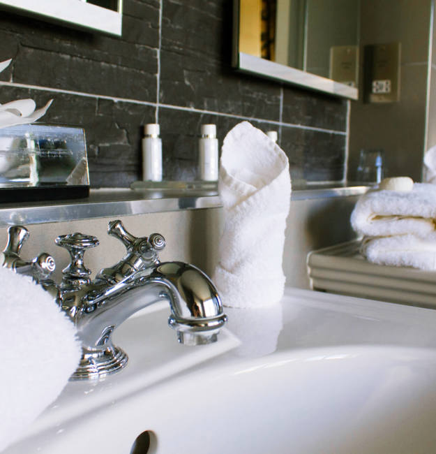 Signature double bathroom